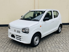 Suzuki Alto 2017 – white hatchback